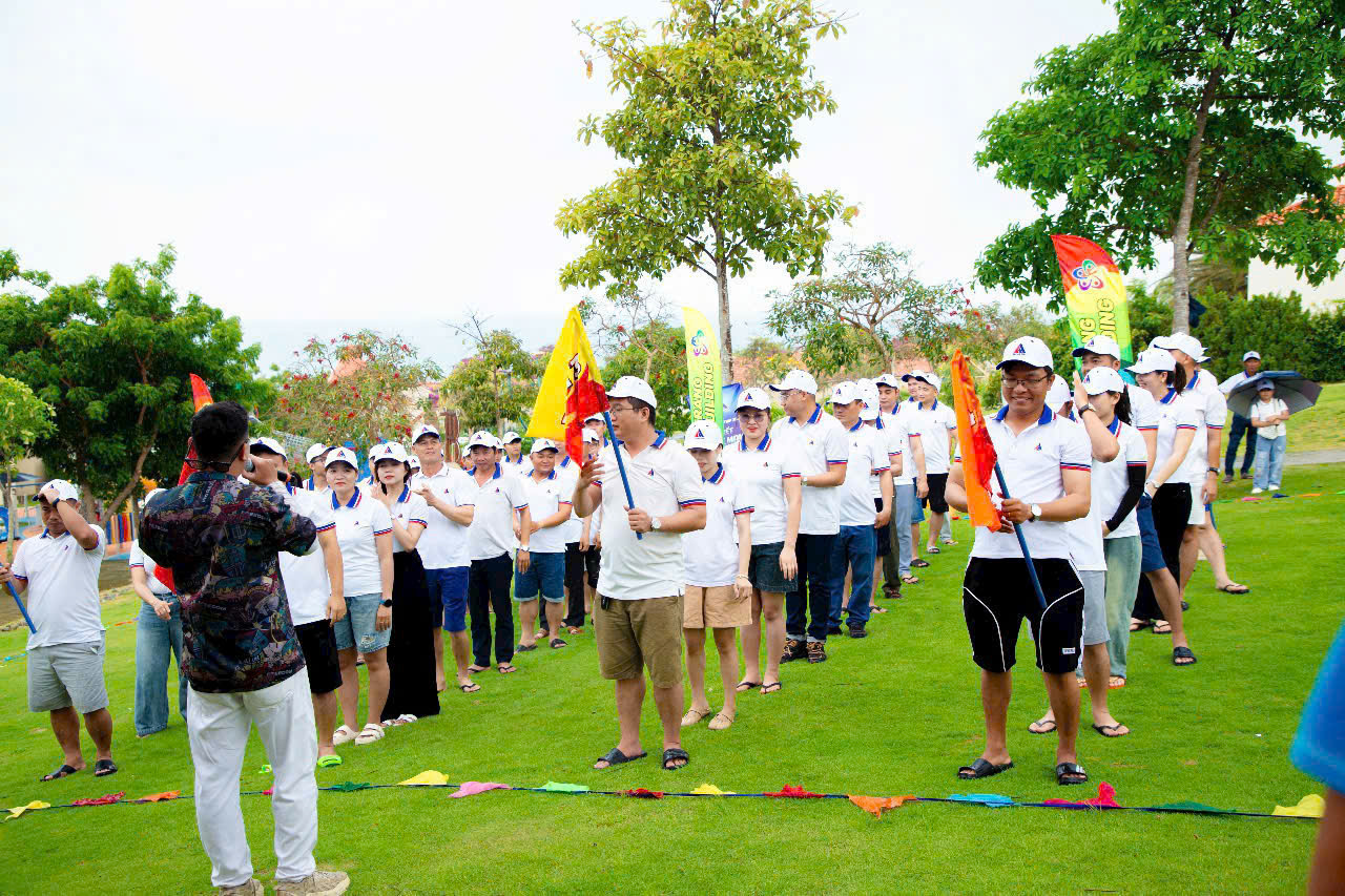 3553023660000938564197