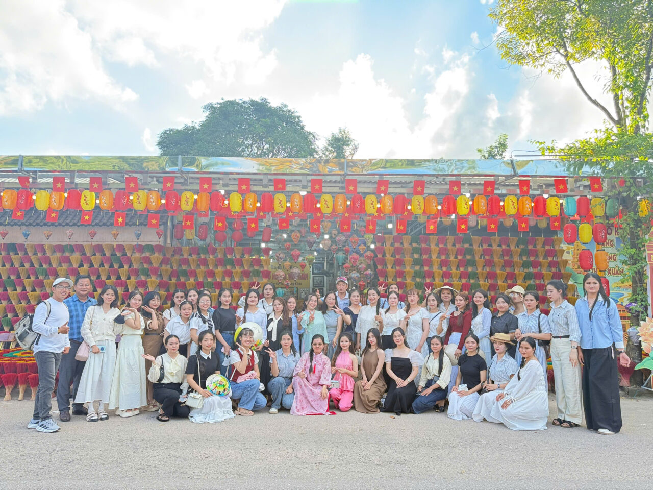 381061423288400948813