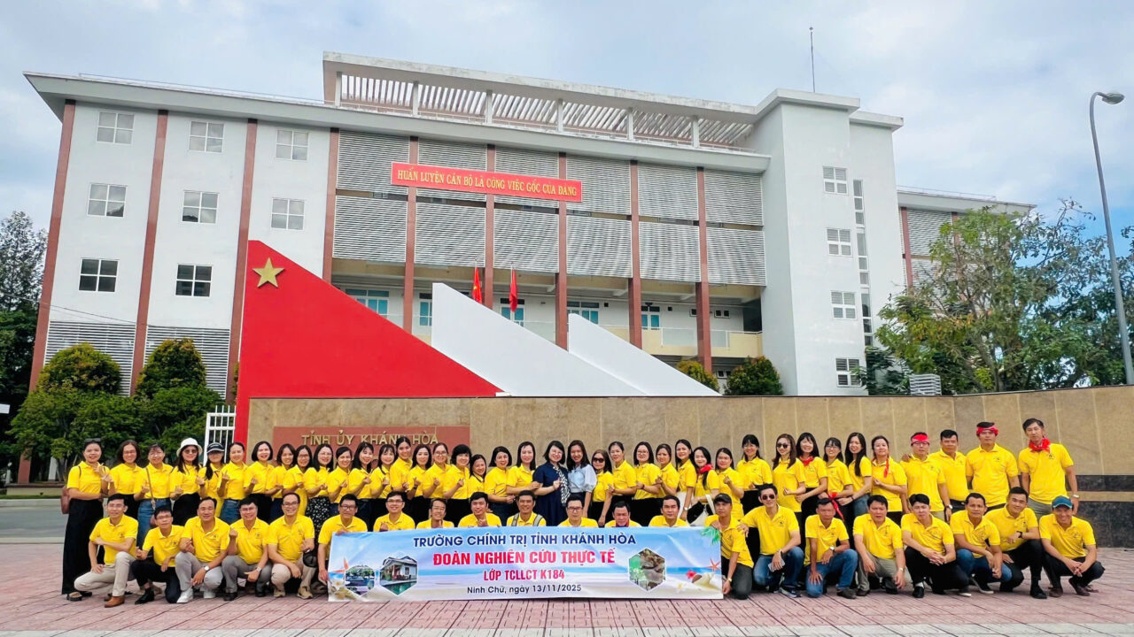 81925597be70302e696156